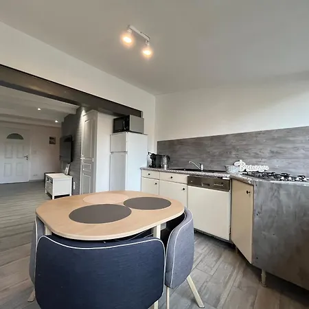 Appartement Grand - 2 A 6 Places Lunel (Herault)