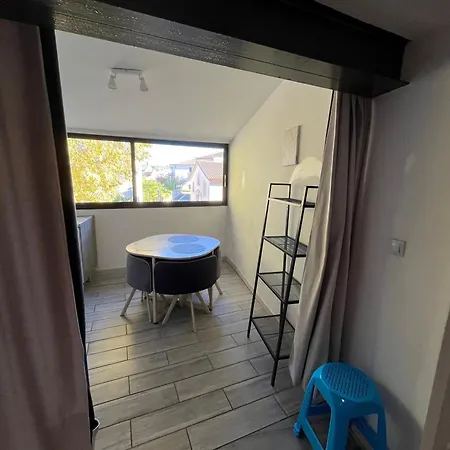 Grand - 2 A 6 Places Appartement